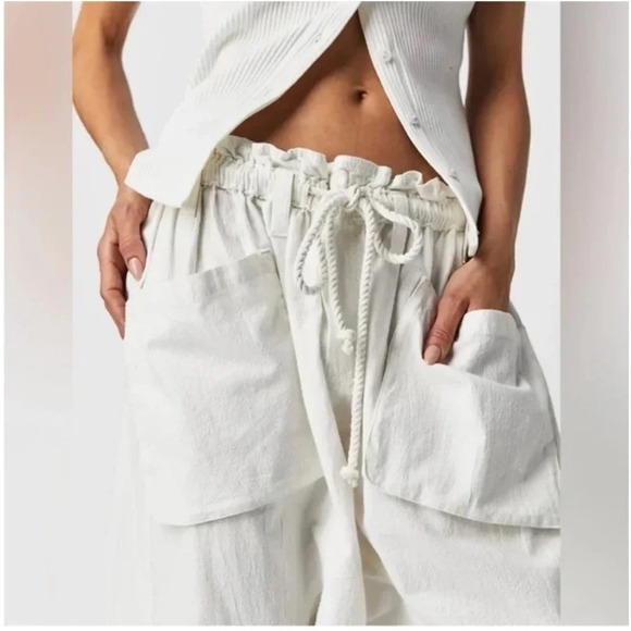NWOT Free People Runyon Oversized
Ivory White Harem Pants
Cotton Boho Size S - Picture 3 of 7